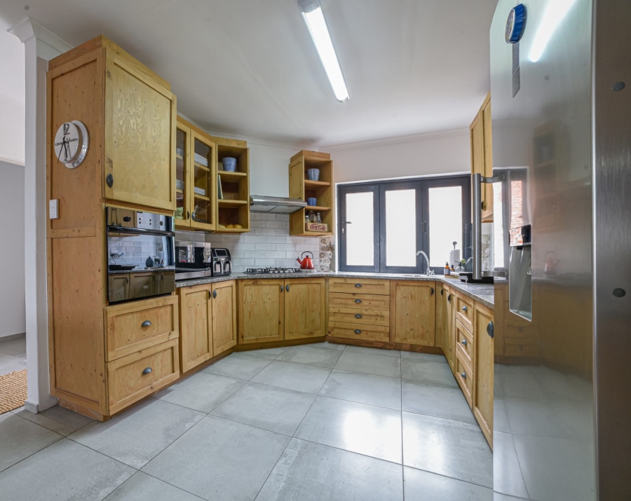 3 Bedroom Property for Sale in Dana Bay Western Cape
